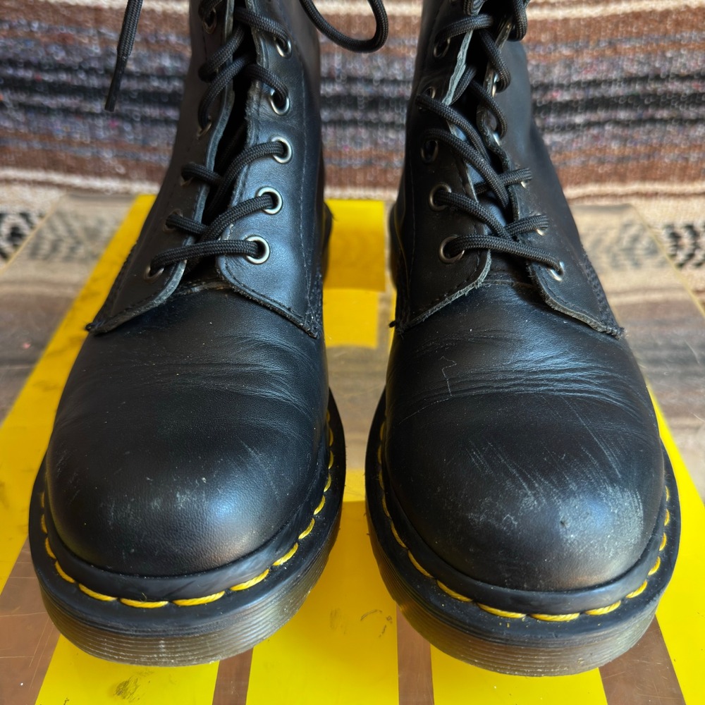 Dr. Martens 1460 Boots Womens 9 Black Leather 8-Eye Lace Up Combt - Picture 5 of 6